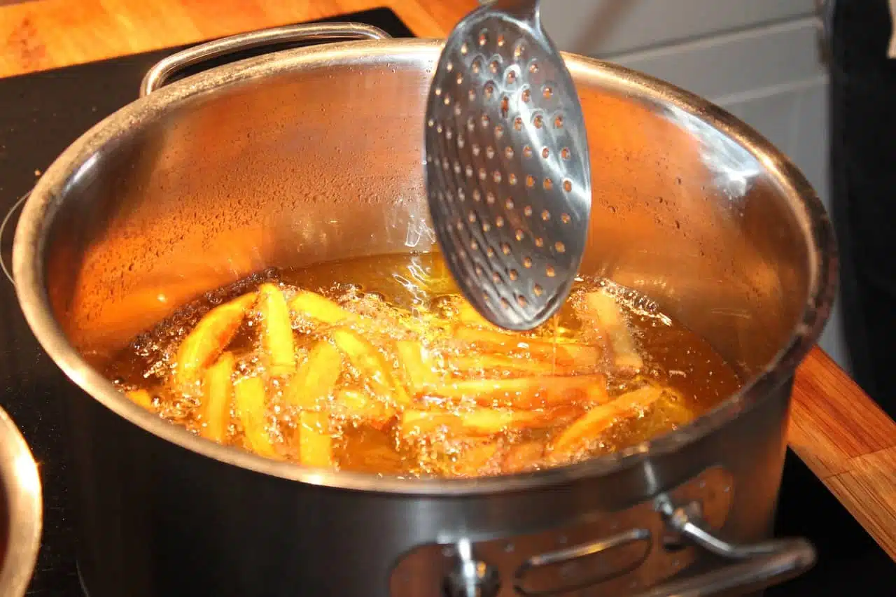 best oil for deep frying